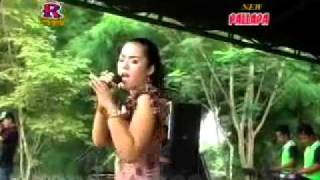 Download lagu Selalu Rindu - Devi Aldiva by anggit_ghathan mp3