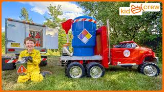 Download lagu Cleaning up semi truck chemical spill with hazmat fire truck. Educational | Kid Crew mp3
