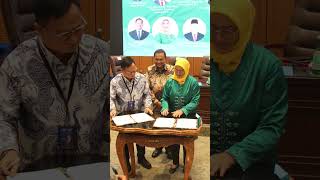 Download lagu National Working Meeting of Women Farmers, Forhati Anniversary, and Mother's Day - at the Abdul M... mp3 Download lagu National Working Meeting of Women Farmers, Forhati Anniversary, and Mother's Day - at the Abdul M... mp3