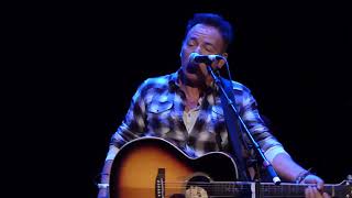 Broken radio - Bruce Springsteen &amp; Jesse Malin (15-01-2011 Paramount Theatre, Asbury Park, NJ)