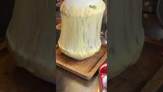 Download lagu Pembuatan makanan enak dengan topping keju mozarella yang super panjang #shorts mp3
