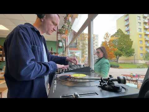 Zlatomil | ZrnoZvuk Morning Coffee & Music Session | Černá Ovca | 25/10/2025