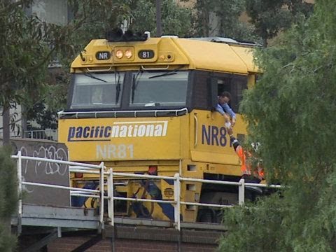 The "Overland" Crossing Bunbury St Bridge, Melbourne (1/1/2010) - PoathTV Australian Trains