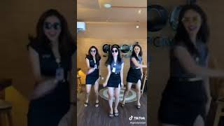 Download lagu Goyang Tiktok Tante Montok mp3 Download lagu Goyang Tiktok Tante Montok mp3
