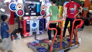 Dellon Junior - Pumptris DP?? Rush 120% Ft Mirza {Pump It Up Fiesta 2}