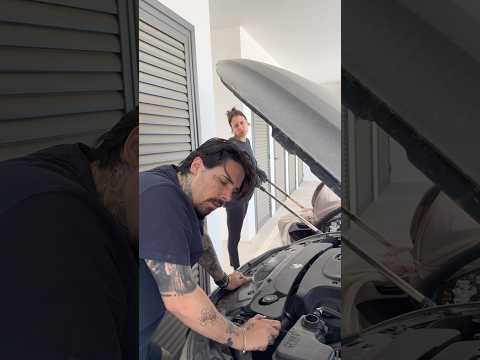 Εκείνη το άρχισε