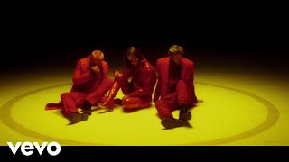 Off Bloom - Shut Up And Let Me Walk (Official Video)