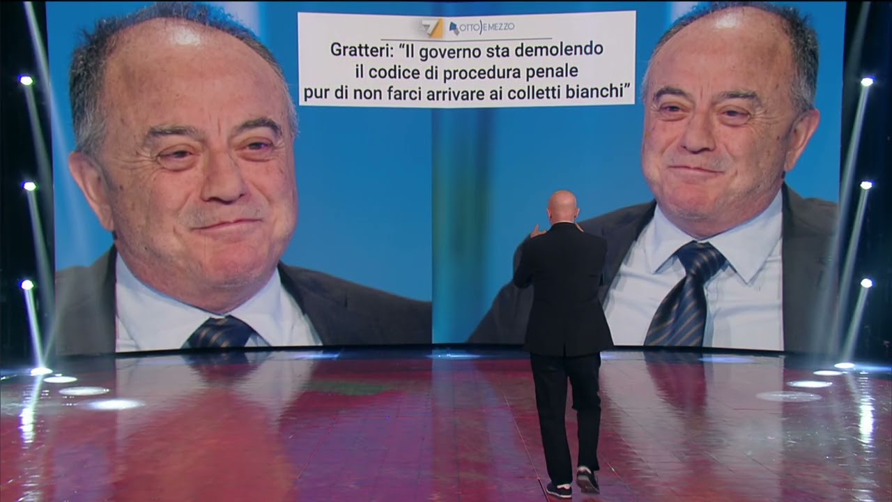 Crozza "Nel nome di Berlusconi... quella della giustizia è la prima riforma postuma alla memoria"