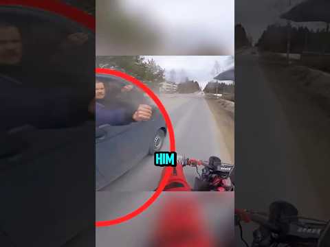 Biker Escapes Cops Using Tiny Roads! 🤯