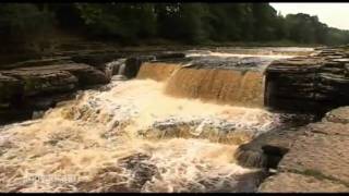 preview picture of video 'Aysgarth Falls - Mid & Lower'