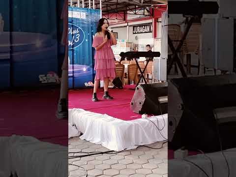 Fiola Foeh dalam event Kredit Plus season 3 2025