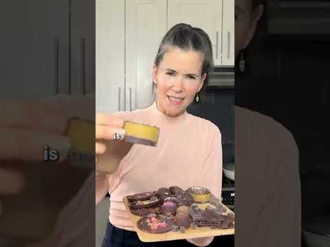 GIVEAWAY: Day 7! Win a Stunning Nibble Chocolate Board for the Holidays (Clean & Oil-Free Treats)