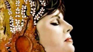 Amália Rodrigues- Oiça lá ó senhor vinho (with lyrics/ com texto)