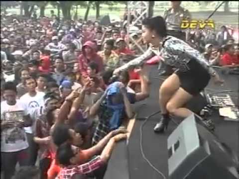 OM MONATA ~ SWEET CHILD O'MINE ~ NIKEN APRILIA   YouTube