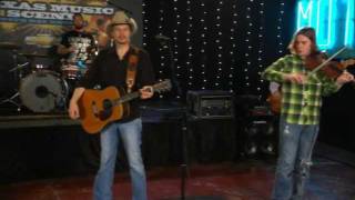 Jason Boland and the Stragglers perform &quot;Outlaw Band&quot; on the Texas Music Scene