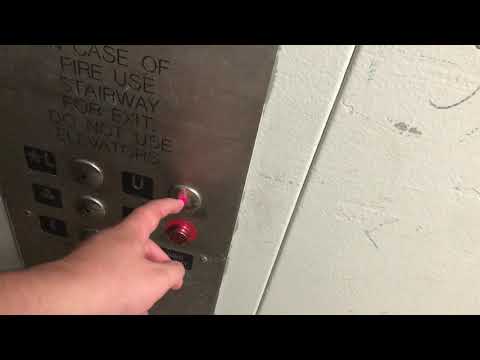 Montgomery/Security Oil Hydraulic freight elevator 7 - King of Prussia Mall - PA