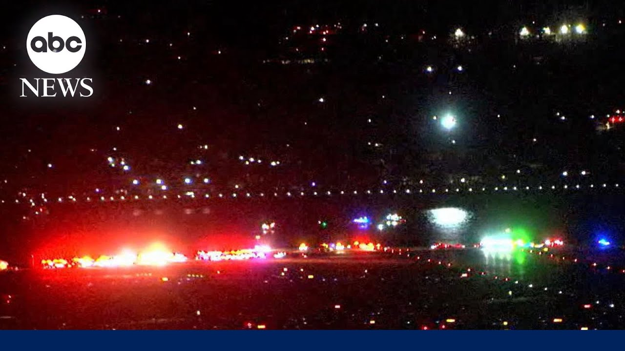 Regional plane down in Potomac River near Reagan Airport, search and rescue underway