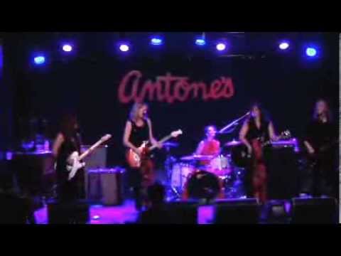 Sis Devile featuring Lisa Pankratz LIVE IN AUSTIN TEXAS at Antones