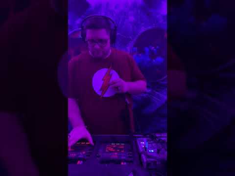 Don’t Worry Be Happy - Beatbox Cover with Looping