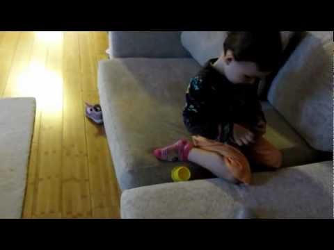 Ema 2.5 ani problema de logica