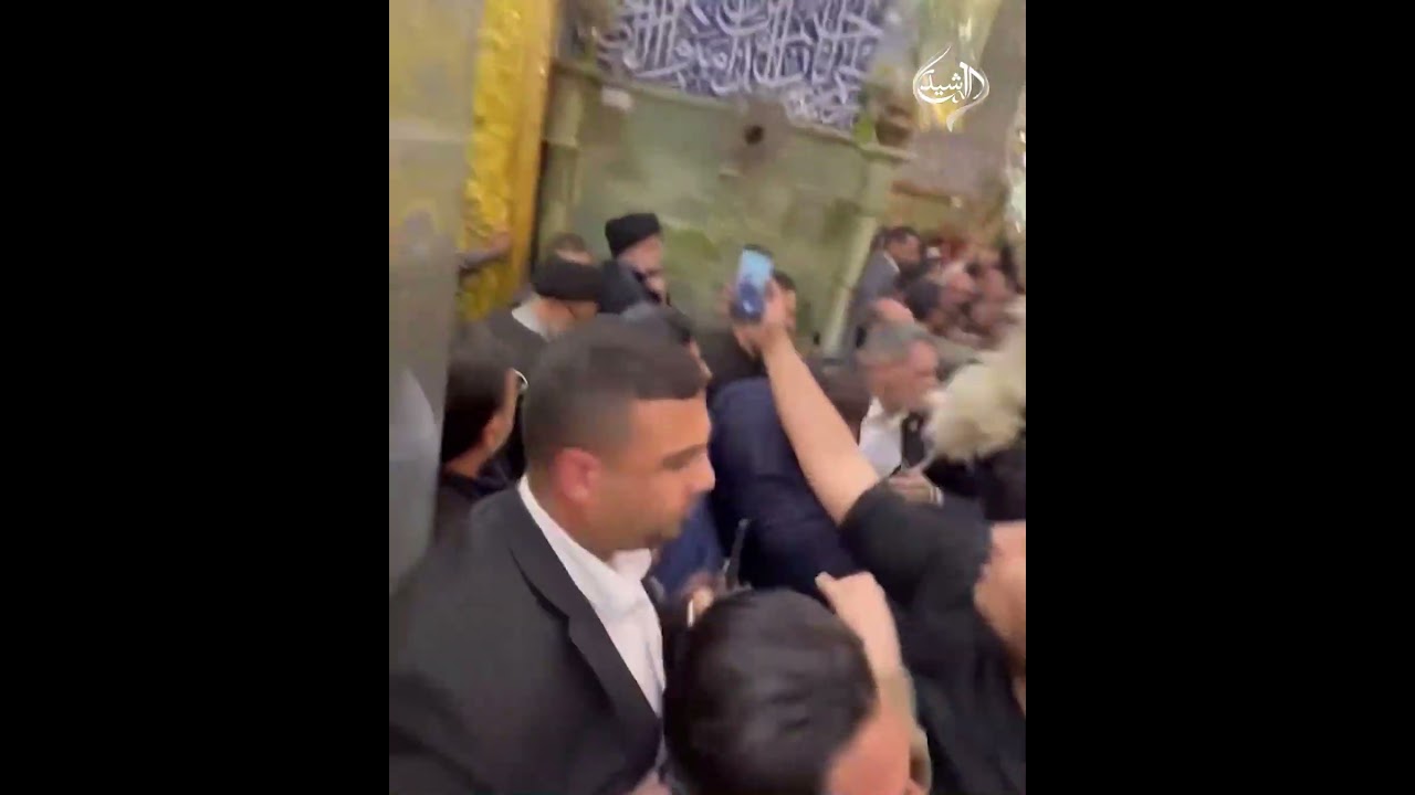 فيديو | السيد مقتدى الصدر يزور مرقد الإمام علي (ع)