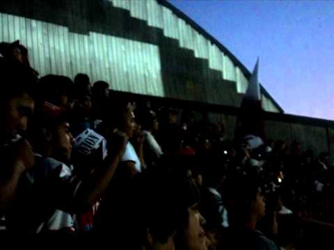 "Yo Nose Por Que Sera Que Siempre En La Calera Su Gente Es Un CarnaVal Con La Famosa Cementera" Barra: La Banda Cementera &bull; Club: Unión La Calera