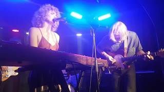 Tennis - Needle and a Knife (Omeara)