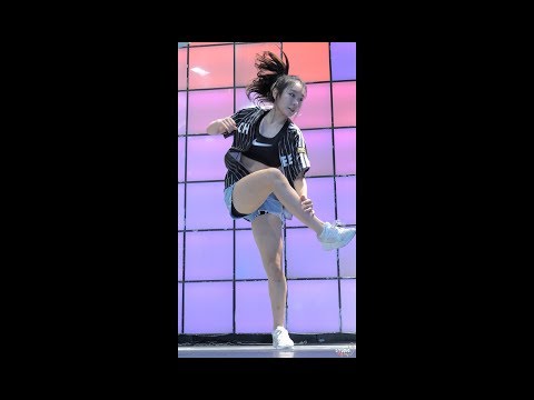 POP - 팝플레이(Poplay) 180602 동대문굿모닝시티 공연 chulwoo 직캠(Fancam)