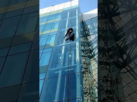 Professional facade cleaning services
