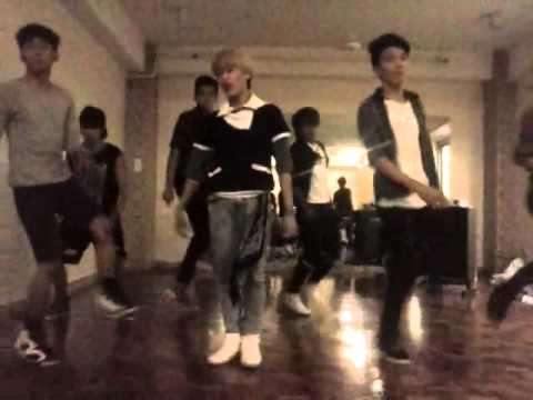 "A" "Stop stop it" cover group (Wegot7)