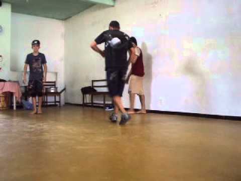 Geração Bboys Trairi-ce...Treino Roxeda pela manhã!!!