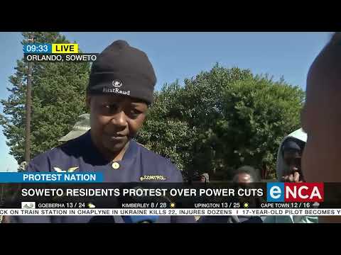 Soweto residents blockade Chris Hani road
