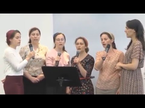 Dar vine marea zi... - Grup de surori Vicovu de Sus