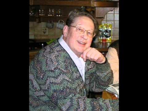 Yevgeny Nesterenko sings Mussorgsky "Peep Show"  - LIVE