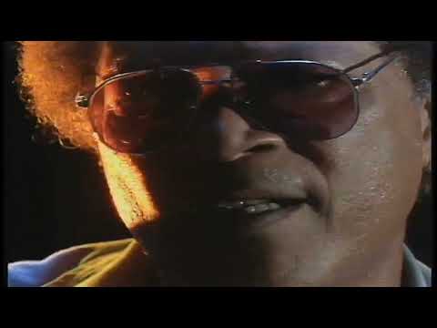 Roberto Ribeiro - TODO MENINO É UM REI (DVD Programa Ensaio) 1991