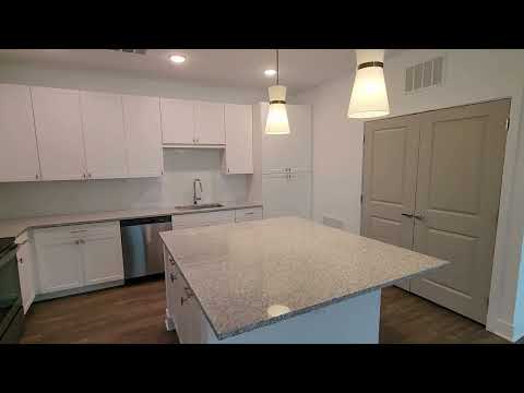 The Griffon - B5 Floorplan (2 Bed, 2 Bath: 1,327 sq ft)