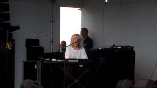 Jacqueline Govaert - Breeze Off @ Strand Concert at Sea