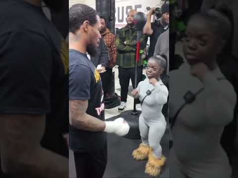 I really was trying to learn from Lamont Roach 😂 #fight #boxing