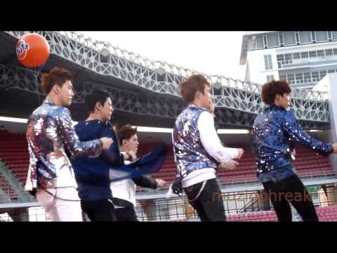 [HD FANCAM] EXO- MAMA & Angel 130316 Korean Music Wave Bangkok 2013
