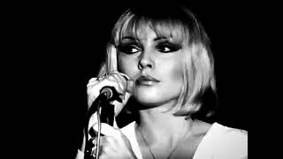 Blondie - Out In The Streets / Divine (Music Video)