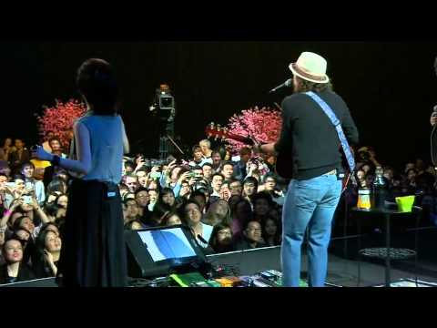 Jason Mraz × Khalil Fong 方大同 × G.E.M 邓紫棋 - I'm yours @120627 iTunes Live From HK
