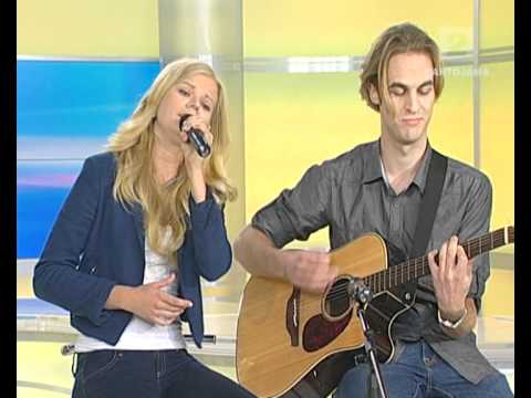 Laidoje "Labas rytas" gerą nuotaiką dovanojo jaunoji dainininkė Lina Joy (Lina Jurevičiūtė)