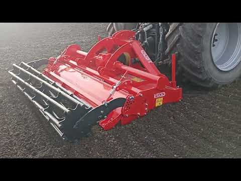 Nyní v březnu jsme předali dvěma naším zákazníkům rotavátory Vigolo FPG3 280cm