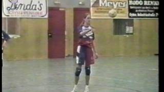 preview picture of video 'Handball Damen: TV Oyten vs. Wildeshausen (1997)'