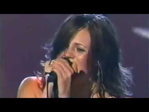 The Donnas Take It Off (LIVE)