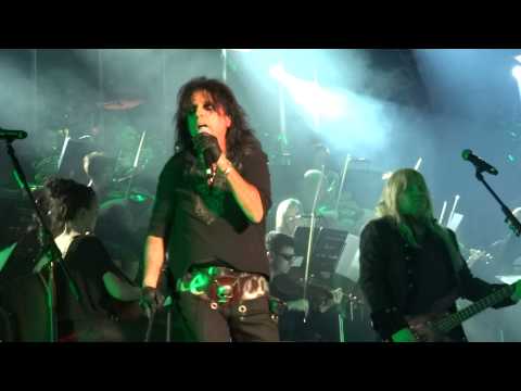 Alice Cooper live in Berlin - Rock meets Classic - Poison