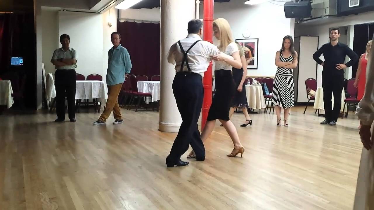Argentine tango Class: Claudio Villagra and Helena Fernandez - Soñemos