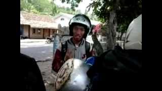 preview picture of video 'Trip ke Pulau Sebesi [Backpacker Community Lampung].mp4'