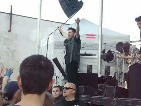 You Me At Six - Bite My Tongue (Live)