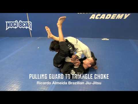 Pulling Guard to Triangle Choke by Max Bohanan of RABJJ - Ricardo Almeida Jiu-Jitsu - Nogi Bear™ BJJ